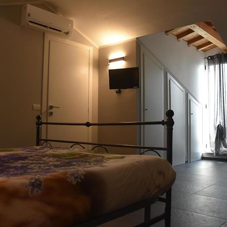 Appartement Collina Di Cloe à Guarene Extérieur photo