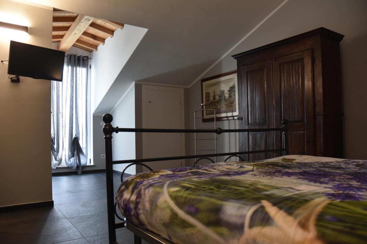 Appartement Collina Di Cloe à Guarene Extérieur photo